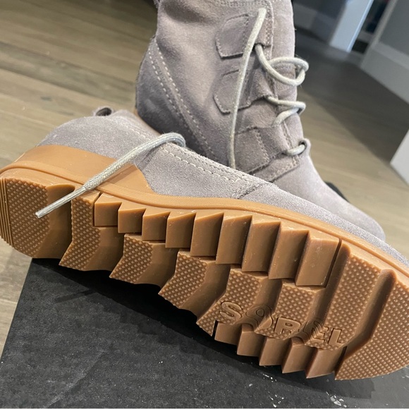 Sorel Evie lace wedge boots - Picture 2 of 2